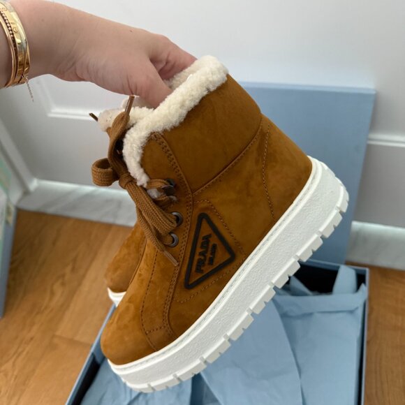 NWT Prada Winter Boots In Cognac Brown Suede Leather Shearling Lace Up - Picture 8 of 10